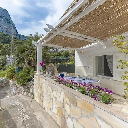 Center Holidays Apartment Capri